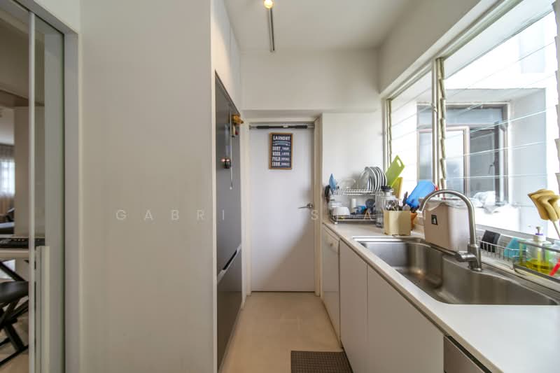 Pine Grove, 1A Pine Grove, 3 Bedrooms, 1,755 sqft, Condominium For Sale, by Gabriel Shaun, 500140117 - Kitchen - PropertyGuru.com.sg