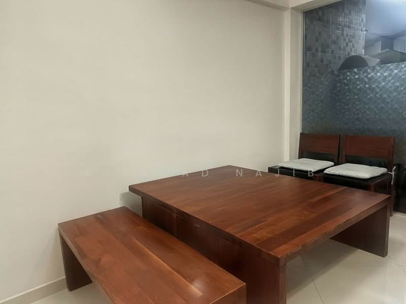 275 Tampines Street 22, 275 Tampines Street 22, 3 Bedrooms, 1,152 sqft, HDB Flat For Sale, by Mohamad Najib, 500140125 - Dining Room - PropertyGuru.com.sg