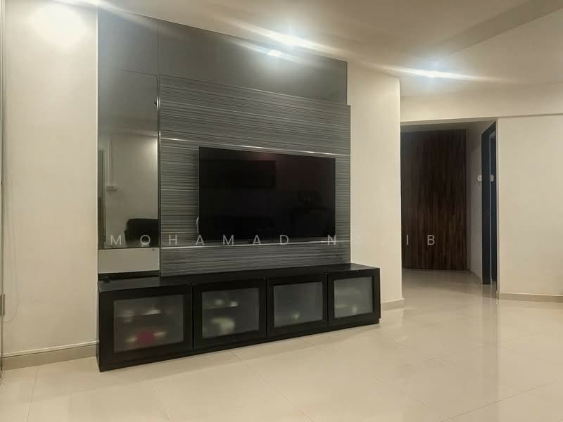 275 Tampines Street 22, 275 Tampines Street 22, 3 Bedrooms, 1,152 sqft, HDB Flat For Sale, by Mohamad Najib, 500140125 - Living Room - PropertyGuru.com.sg