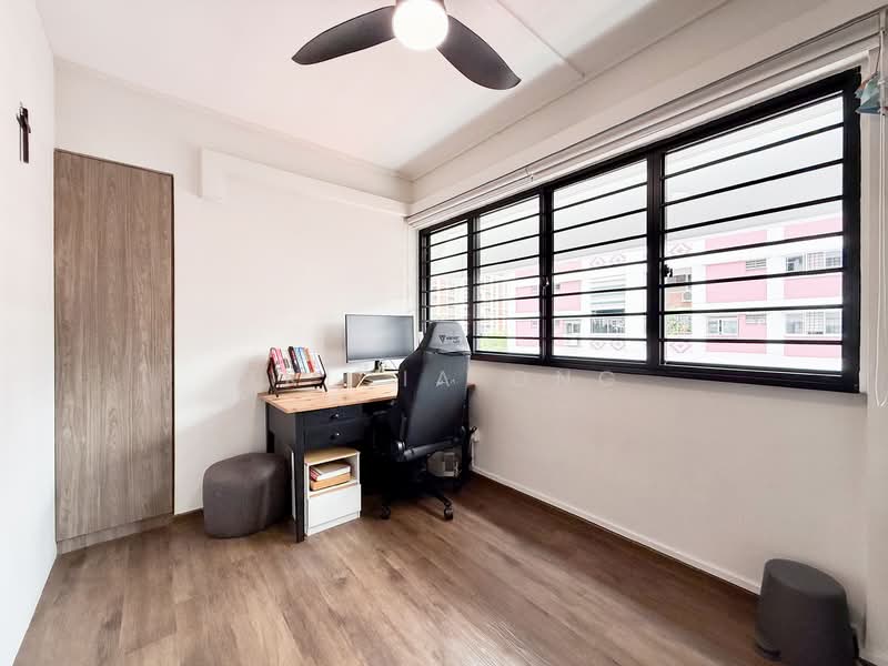 238 Bishan Street 22, 238 Bishan Street 22, 4 Bedrooms, 1,604 sqft, HDB Flat For Sale, by Tricia Ong, 500140136 - Study - PropertyGuru.com.sg