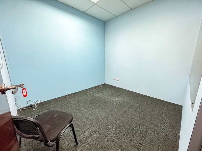 A'Posh BizHub, 1 Yishun industrial Street 1, 1,658 sqft, Light Industrial (B1) For Sale, by Tricia Low, 500140137 - Room 4 - CommercialGuru.com.sg
