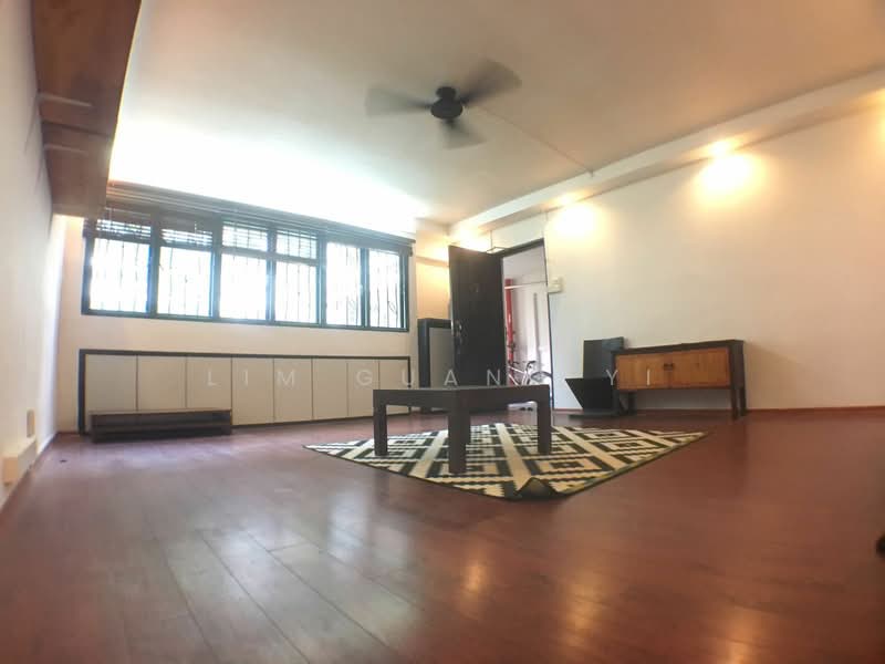 113 Clementi Street 13, 113 Clementi Street 13, 3 Bedrooms, 1,119 sqft, HDB Flat For Rent, by Lim Guang Yi, 500140143 - Living Room - PropertyGuru.com.sg