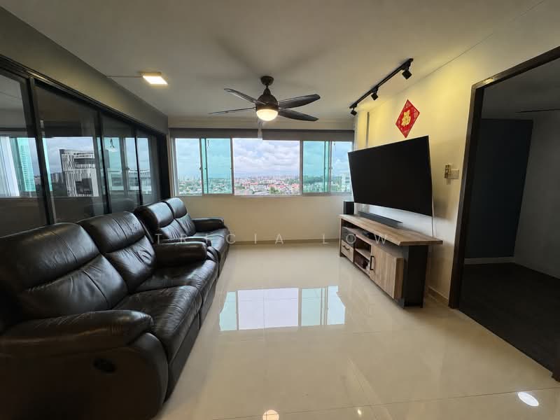 161 Bishan Street 13, 161 Bishan Street 13, 4 Bedrooms, 1,410 sqft, HDB Flat For Sale, by Tricia Low, 500140145 - Master room - PropertyGuru.com.sg