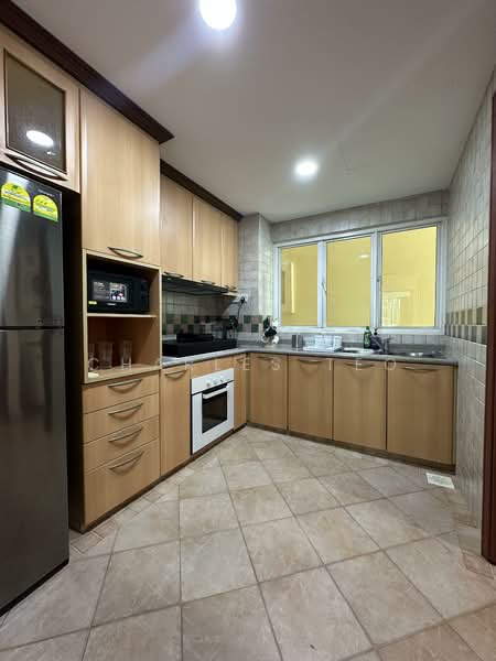 Emerald Garden, 33 Club Street, Room Rental, 120 sqft, Condominium For Rent, by Charles Teo, 500140148 - Kitchen - PropertyGuru.com.sg