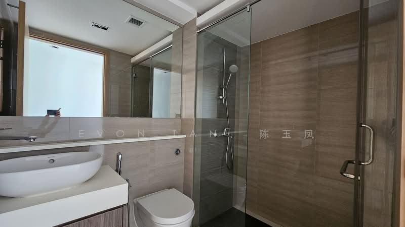 The Red House, 63 East Coast Road, 3 Bedrooms, 1,206 sqft, Apartment For Rent, by Evon Tan 陈玉凤, 500140151 - Bathroom - PropertyGuru.com.sg