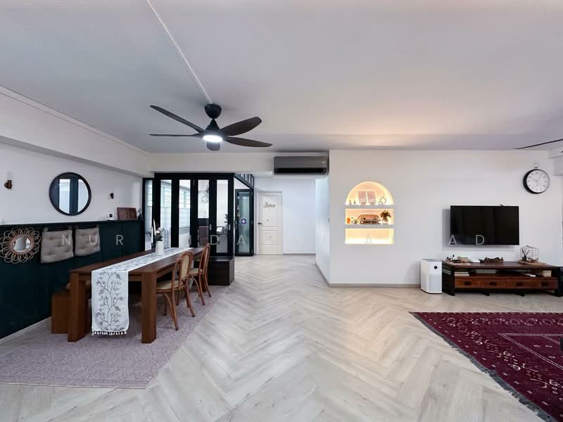 135 Pasir Ris Street 11, 135 Pasir Ris Street 11, 4 Bedrooms, 1,582 sqft, HDB Flat For Sale, by Nur Hidayah Ahmad, 500140181 - Living and Dining - PropertyGuru.com.sg