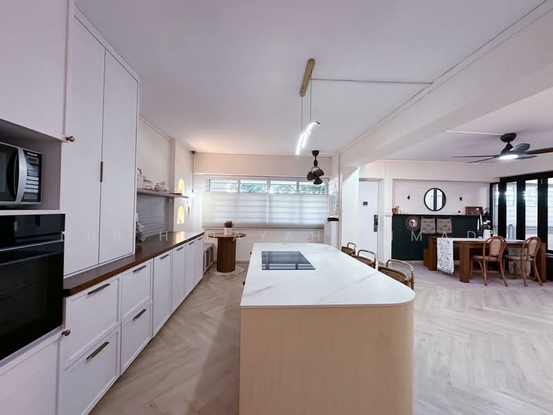 135 Pasir Ris Street 11, 135 Pasir Ris Street 11, 4 Bedrooms, 1,582 sqft, HDB Flat For Sale, by Nur Hidayah Ahmad, 500140181 - Kitchen Island Concept - PropertyGuru.com.sg