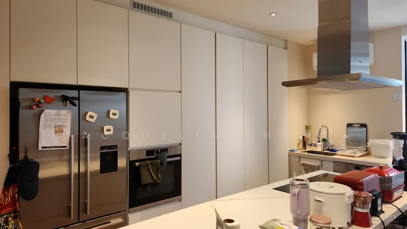Astrid Meadows, 42 Coronation Road West, 2 Bedrooms, 1,787 sqft, Condominium For Rent, by Jacqueline Hong, 500140197 - Kitchen - PropertyGuru.com.sg