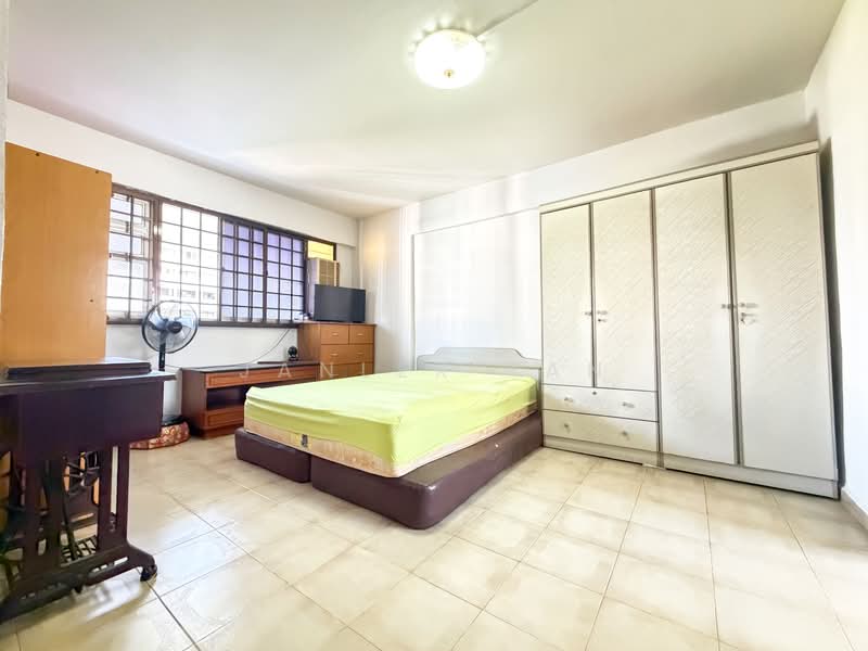 231 Hougang Street 21, 231 Hougang Street 21, 4 Bedrooms, 1,593 sqft, HDB Flat For Sale, by Janlex Tan, 500140207 - Bedroom - PropertyGuru.com.sg