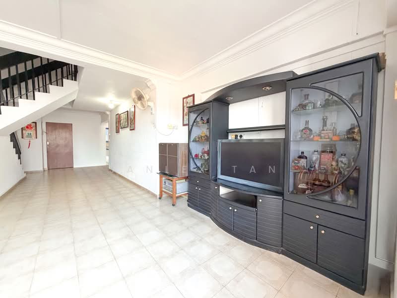 231 Hougang Street 21, 231 Hougang Street 21, 4 Bedrooms, 1,593 sqft, HDB Flat For Sale, by Janlex Tan, 500140207 - Living Room - PropertyGuru.com.sg