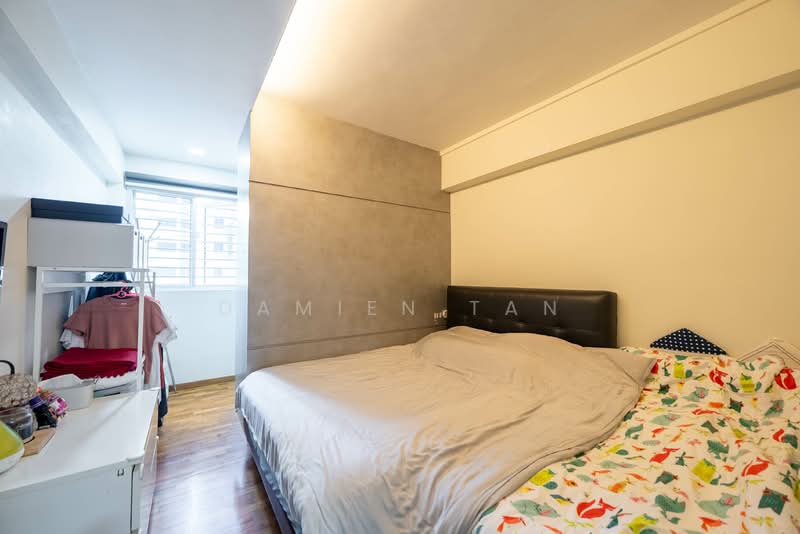 422 Bedok North Road, 422 Bedok North Road, 3 Bedrooms, 990 sqft, HDB Flat For Sale, by Damien Tan, 500140219 - Bedroom - PropertyGuru.com.sg
