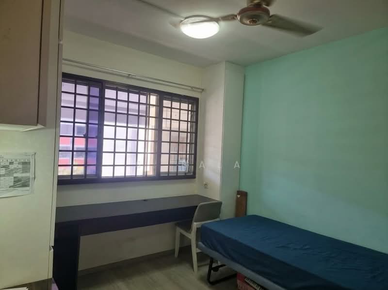 411 Bukit Batok West Avenue 4, 411 Bukit Batok West Avenue 4, 2 Bedrooms, 73 sqft, HDB Flat For Sale, by S. Bala, 500140226 - Bedroom - PropertyGuru.com.sg