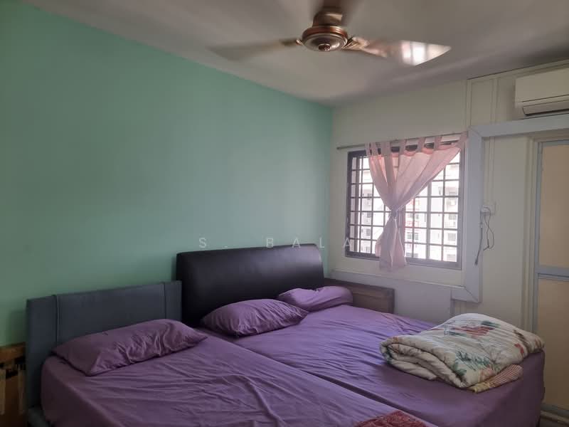 411 Bukit Batok West Avenue 4, 411 Bukit Batok West Avenue 4, 2 Bedrooms, 73 sqft, HDB Flat For Sale, by S. Bala, 500140226 - Bedroom - PropertyGuru.com.sg