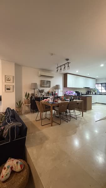Jalan lim tai see, Jalan Lim Tai see, 4 Bedrooms, 2,800 sqft, Terraced House For Sale, by Madeline Toh, 500140230 - Dining Room - PropertyGuru.com.sg