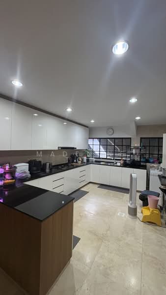 Jalan lim tai see, Jalan Lim Tai see, 4 Bedrooms, 2,800 sqft, Terraced House For Sale, by Madeline Toh, 500140230 - Kitchen - PropertyGuru.com.sg