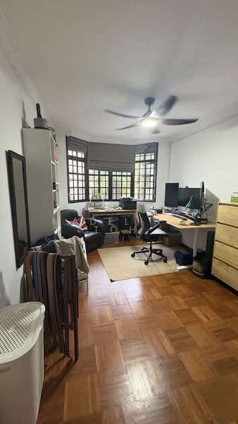 Jalan lim tai see, Jalan Lim Tai see, 4 Bedrooms, 2,800 sqft, Terraced House For Sale, by Madeline Toh, 500140230 - 2nd level bedroom - PropertyGuru.com.sg