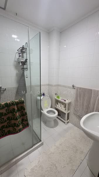 Jalan lim tai see, Jalan Lim Tai see, 4 Bedrooms, 2,800 sqft, Terraced House For Sale, by Madeline Toh, 500140230 - Bathroom - PropertyGuru.com.sg