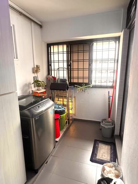 757 Woodlands Avenue 4, 757 Woodlands Avenue 4, 2 Bedrooms, 1,108 sqft, HDB Flat For Rent, by Steven Choo, 500140253 - Balcony - PropertyGuru.com.sg