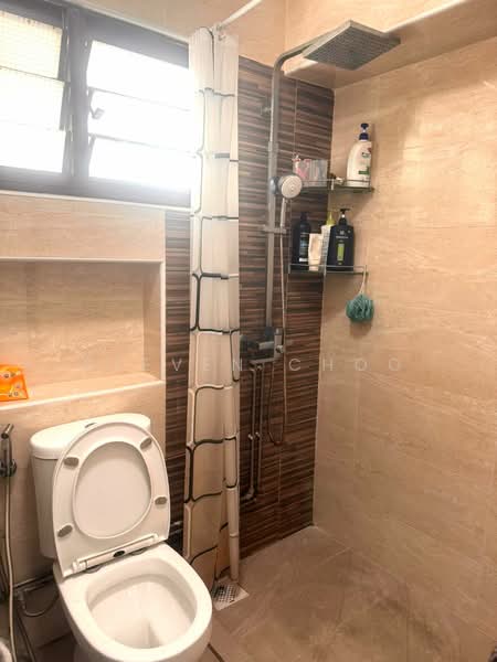 757 Woodlands Avenue 4, 757 Woodlands Avenue 4, 2 Bedrooms, 1,108 sqft, HDB Flat For Rent, by Steven Choo, 500140253 - Bathroom - PropertyGuru.com.sg