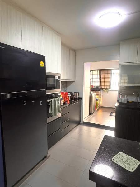 757 Woodlands Avenue 4, 757 Woodlands Avenue 4, 2 Bedrooms, 1,108 sqft, HDB Flat For Rent, by Steven Choo, 500140253 - Kitchen - PropertyGuru.com.sg