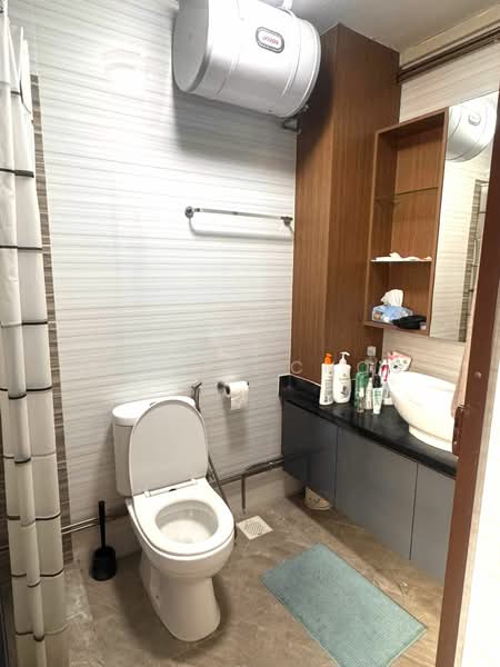 757 Woodlands Avenue 4, 757 Woodlands Avenue 4, 2 Bedrooms, 1,108 sqft, HDB Flat For Rent, by Steven Choo, 500140253 - Bathroom - PropertyGuru.com.sg