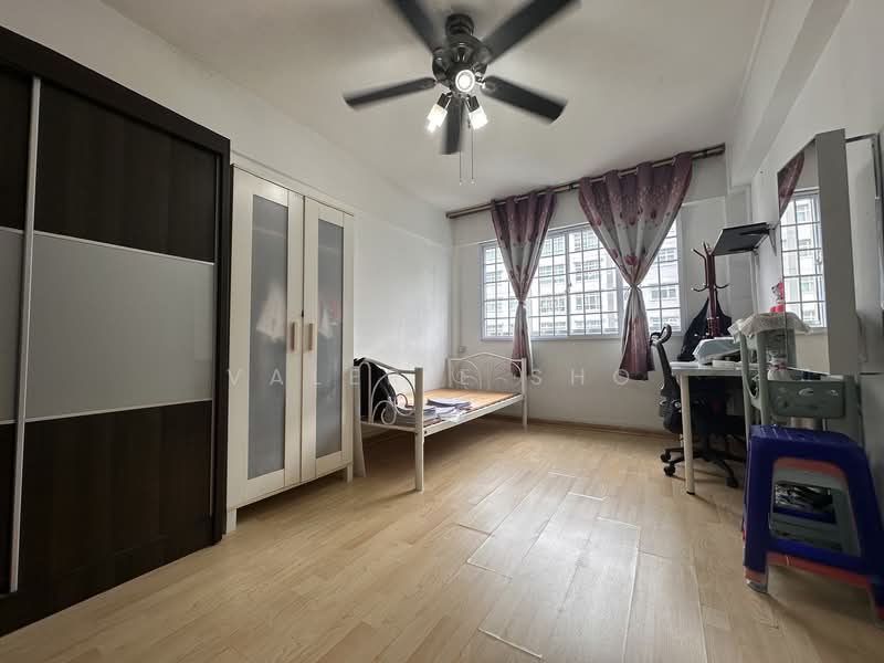 427 Yishun Avenue 11, 427 Yishun Avenue 11, 3 Bedrooms, 1,119 sqft, HDB Flat For Sale, by Valerie Sho, 500140274 - Bedroom - PropertyGuru.com.sg