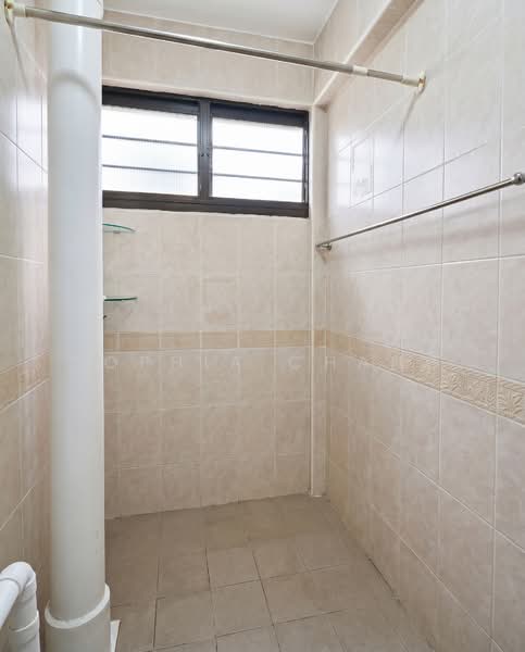 30 Kelantan Road, 30 Kelantan Road, 2 Bedrooms, 710 sqft, HDB Flat For Sale, by Sophia Chang, 500140276 - Bathroom - PropertyGuru.com.sg