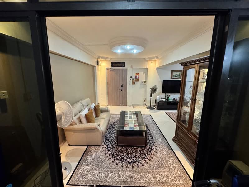 471 Sembawang Drive, 471 Sembawang Drive, 4 Bedrooms, 1,400 sqft, HDB Flat For Sale, by Rony Ng, 500140286 - Living Room - PropertyGuru.com.sg