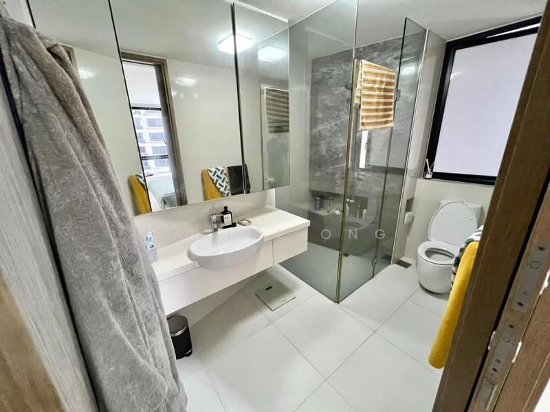 d'Leedon (Former Farrer Court), 11 Leedon Heights, 2 Bedrooms, 635 sqft, Condominium For Sale, by Rachel Ong, 500140297 - Bathroom - PropertyGuru.com.sg