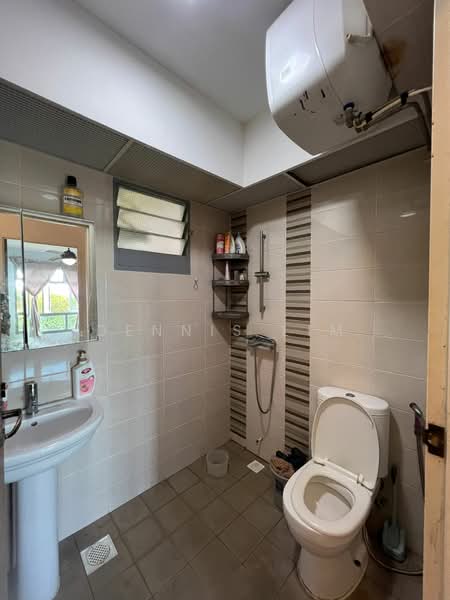 476A Upper Serangoon View, 476A Upper Serangoon View, 3 Bedrooms, 1,023 sqft, HDB Flat For Sale, by Dennis Lim, 500140336 - Bathroom - PropertyGuru.com.sg