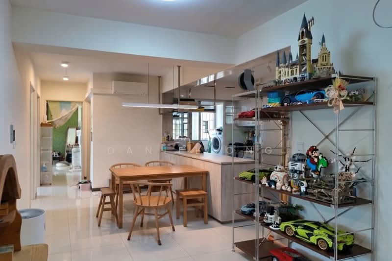 233C Sumang Lane, 233C Sumang Lane, 4 Bedrooms, 1,216 sqft, HDB Flat For Sale, by Daniel Ong, 500140343 - Dining Room - PropertyGuru.com.sg