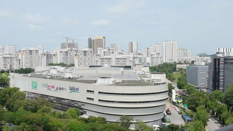 Showroom, Warehouse or Office, Toh Guan Road, 5,000 sqft, Light Industrial (B1) For Rent, by Grace Chan, 500140350 - Exterior - CommercialGuru.com.sg