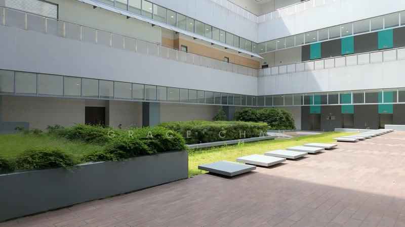 Showroom, Warehouse or Office, Toh Guan Road, 5,000 sqft, Light Industrial (B1) For Rent, by Grace Chan, 500140350 - Exterior - CommercialGuru.com.sg