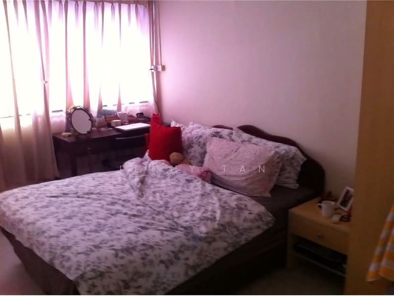 785 Yishun Avenue 2, 785 Yishun Avenue 2, 4 Bedrooms, 1,087 sqft, HDB Flat For Rent, by Jenny Tan, 500140355 - Bedroom - PropertyGuru.com.sg