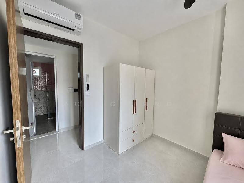 Watercolours, 23 Pasir Ris Link, Pasir Ris / Tampines, Room Rental, 108 sqft, Executive Condominium For Rent, by Young Chng, 500140358 - Bedroom - PropertyGuru.com.sg