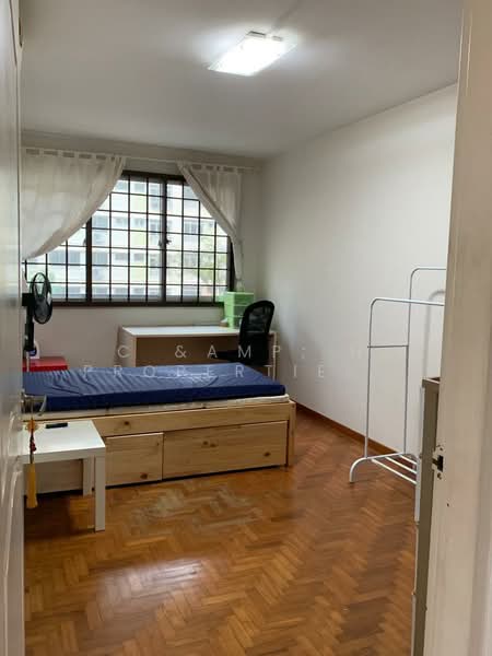 163 Simei Road, 163 Simei Road, 4 Bedrooms, 1,313 sqft, HDB Flat For Sale, by HELEN HAN SWEE NEO, 500140363 - Bedroom - PropertyGuru.com.sg