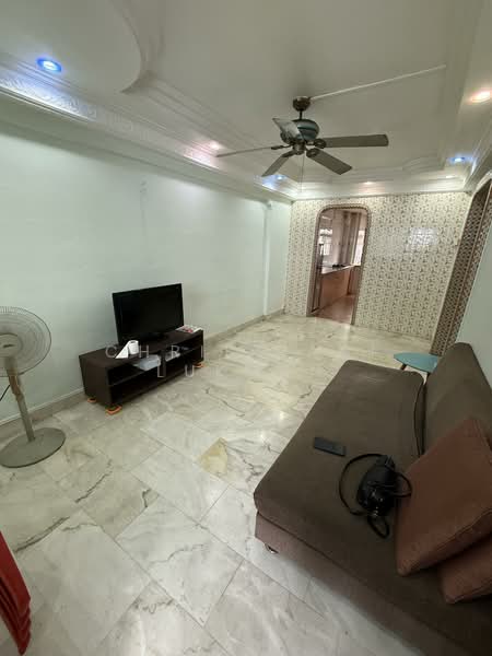 465 Ang Mo Kio Avenue 10, 465 Ang Mo Kio Avenue 10, 2 Bedrooms, 732 sqft, HDB Flat For Sale, by Christiani Lukman, 500140367 - Living Room - PropertyGuru.com.sg