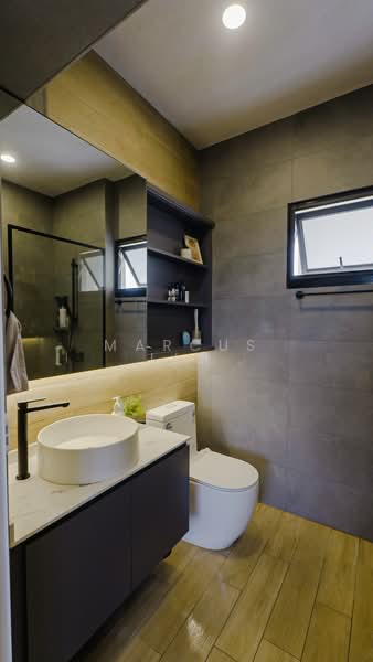 467B Bukit Batok West Avenue 9, 467B Bukit Batok West Avenue 9, 3 Bedrooms, 1,216 sqft, HDB Flat For Sale, by Marcus Lim, 500140369 - Bathroom - PropertyGuru.com.sg