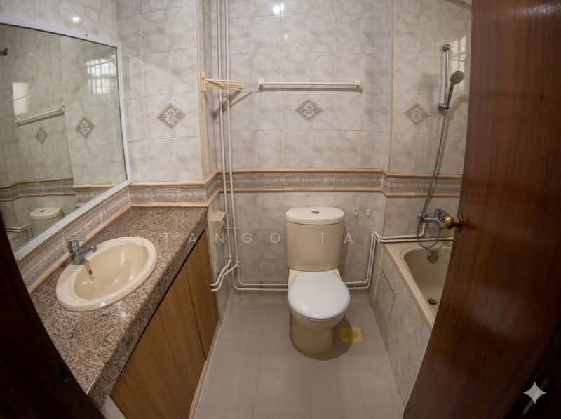 Peirce View, 557 Upper Thomson Road, 1 Bedroom, 797 sqft, Condominium For Rent, by Tango Tan, 500140372 - Bathroom - PropertyGuru.com.sg
