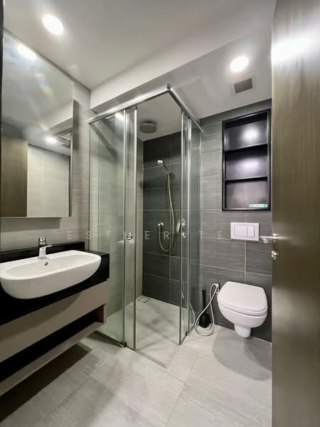Liv on Wilkie, Wilkie Terrace, 1 Bedroom, 430 sqft, Apartment For Rent, by Esther Teo, 500140378 - Bathroom - PropertyGuru.com.sg