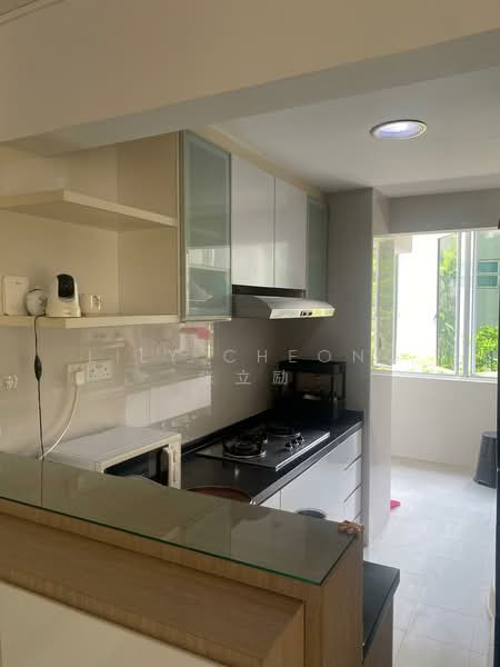 Hillview 128, 124 Hillview Avenue, 3 Bedrooms, 1,044 sqft, Apartment For Sale, by Lily Cheong 张立励, 500140388 - Kitchen - PropertyGuru.com.sg