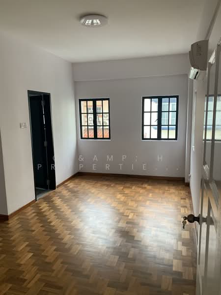 Lorong 105 Changi, Lorong 105 Changi, 5 Bedrooms, 3,000 sqft, Terraced House For Rent, by JEFFREY GOH, 500140391 - Interior - PropertyGuru.com.sg