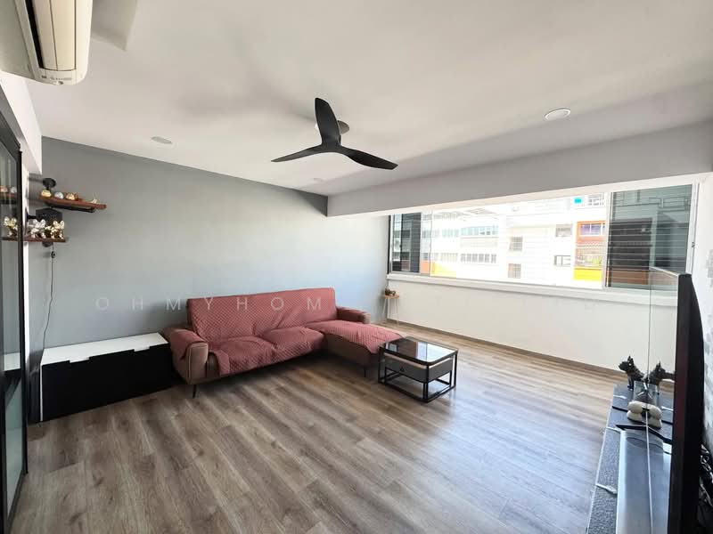 611 Yishun Street 61, 611 Yishun Street 61, 3 Bedrooms, 1,571 sqft, HDB Flat For Sale, by BEN CHEE, 500140400 - Living Room - PropertyGuru.com.sg