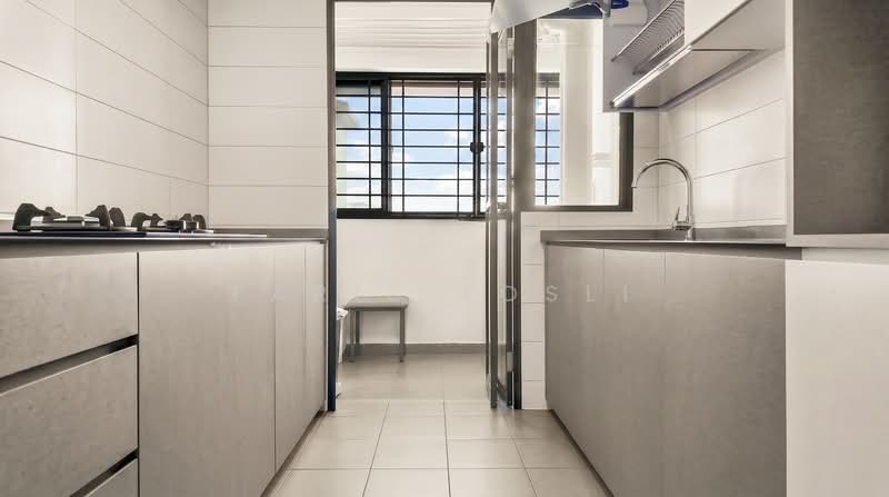 869A Tampines Avenue 8, 869A Tampines Avenue 8, 3 Bedrooms, 990 sqft, HDB Flat For Sale, by Faris Rosli, 500140410 - Kitchen - PropertyGuru.com.sg