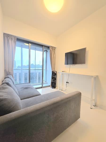 The Rise @ Oxley - Residences, 71 Oxley Rise, Studio, 120 sqft, Apartment For Rent, by James Lee 李健铭, 500140445 - Living Room - PropertyGuru.com.sg