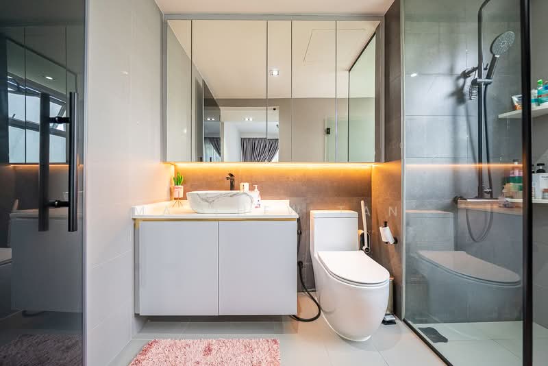 Ecopolitan, Punggol Walk, 4 Bedrooms, 1,141 sqft, Executive Condominium For Sale, by Matthew Tan, 500140458 - Bathroom - PropertyGuru.com.sg