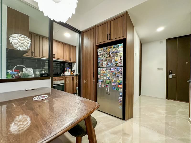 Mayfair Gardens, 8 Rifle Range Road, 3 Bedrooms, 1,066 sqft, Condominium For Rent, by Larry Lee, 500140465 - Kitchen - PropertyGuru.com.sg