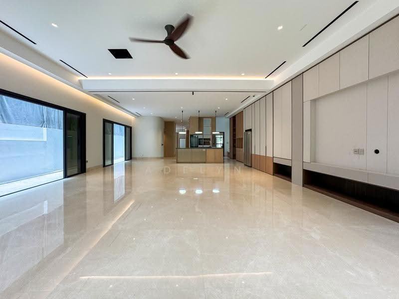 Serangoon / Sommerville / Braddell / Wolskel / Jalan Riang / Bukit Arang / Vaughan, Macpherson / Potong Pasir, 7 Bedrooms, 7,517 sqft, Detached House For Sale, by ADELYN YEW, 500140472 - Living Room - PropertyGuru.com.sg