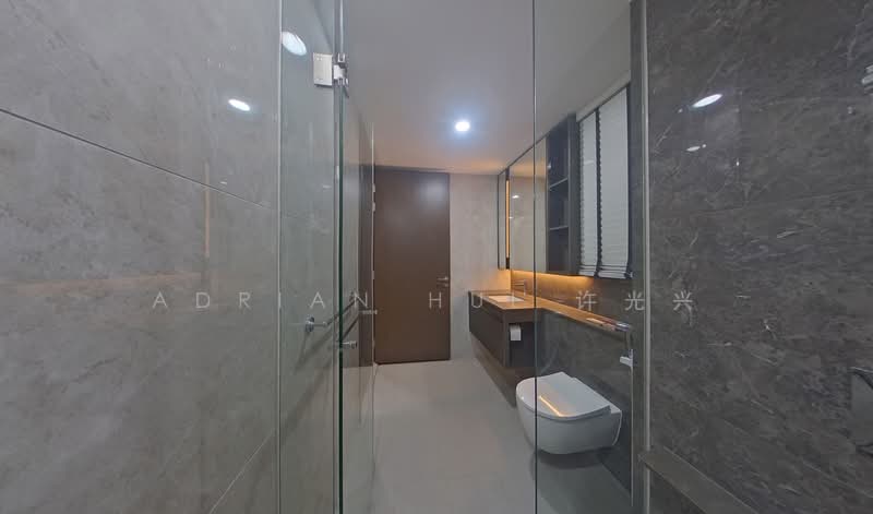 Tembusu Grand, 94 Jalan Tembusu, 3 Bedrooms, 990 sqft, Condominium For Sale, by Adrian Hui 许光兴, 500140477 - Bathroom - PropertyGuru.com.sg