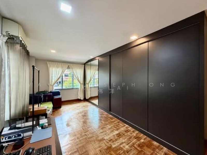 5 Bedrooms Corner Terrace, , 5 Bedrooms, 3,500 sqft, Corner Terrace For Rent, by Wayne Joseph Ong 王伟洋, 500140484 - Master - PropertyGuru.com.sg
